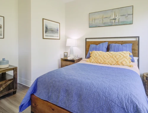 How to Make Assisted Living Feel Like Home: Simple Decorating Tips